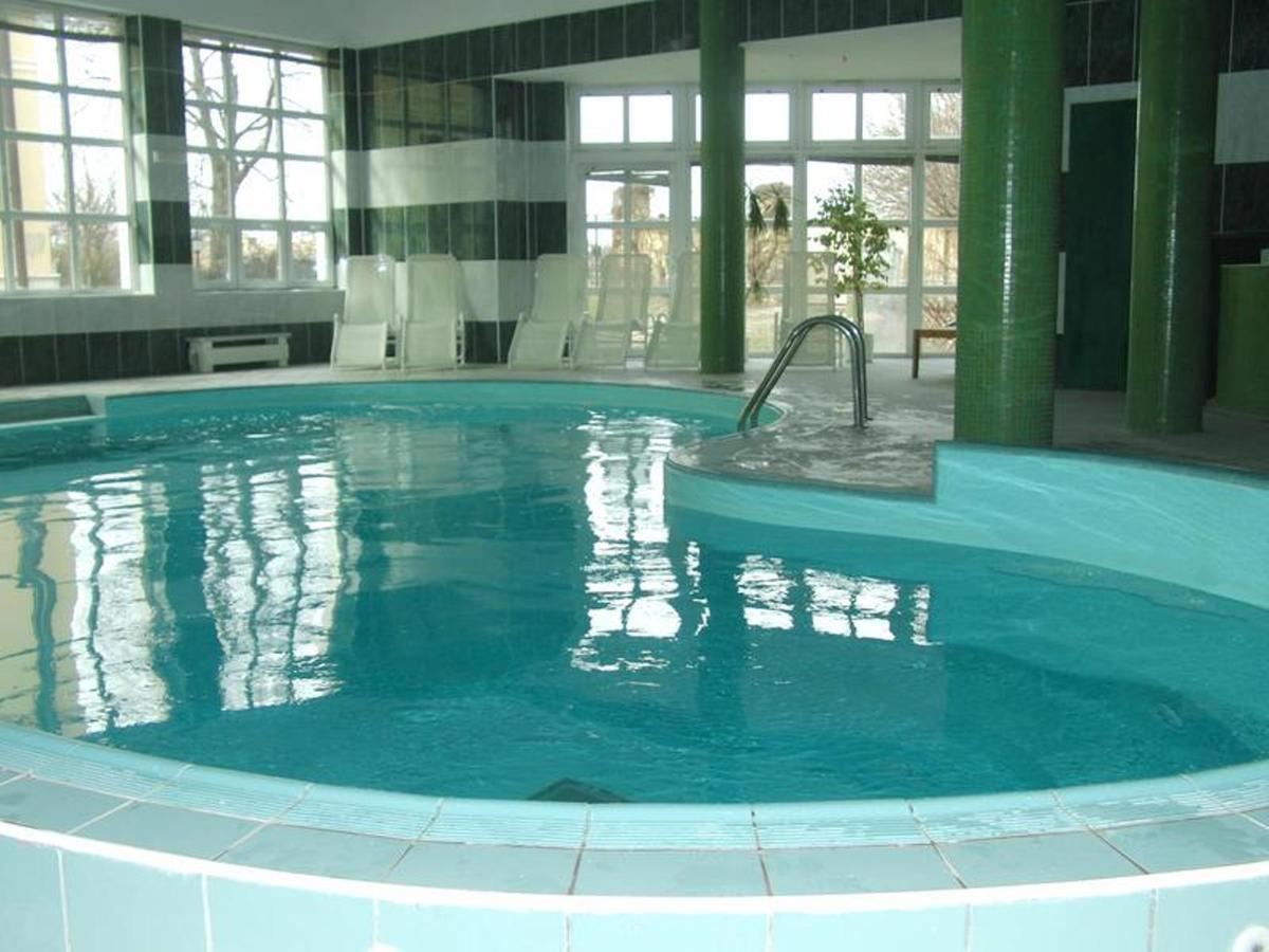Wellness Hotel Kastiel Jaslovské Bohunice מראה חיצוני תמונה