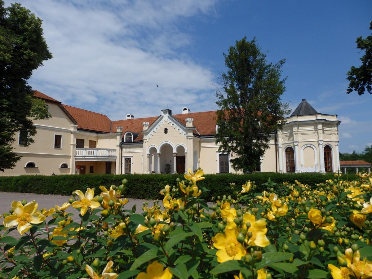 Wellness Hotel Kastiel Jaslovské Bohunice מראה חיצוני תמונה